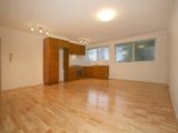 https://images.listonce.com.au/custom/160x/listings/47-9-john-street-box-hill-vic-3128/734/01743734_img_04.jpg?LuWIFiULO7w