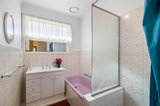 https://images.listonce.com.au/custom/160x/listings/47-alice-street-mount-waverley-vic-3149/299/01708299_img_09.jpg?P1vTuS4q2NA