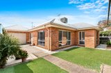 https://images.listonce.com.au/custom/160x/listings/47-alma-terrace-newport-vic-3015/019/01290019_img_13.jpg?d_2DvUGYK0s