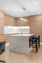 https://images.listonce.com.au/custom/160x/listings/47-argyle-street-moonee-ponds-vic-3039/009/01989009_img_17.jpg?sKbX_wVUa8M