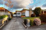 https://images.listonce.com.au/custom/160x/listings/47-benbow-street-yarraville-vic-3013/600/01631600_img_07.jpg?uZ8zlPtC7UY