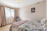 https://images.listonce.com.au/custom/160x/listings/47-galahad-crescent-glen-waverley-vic-3150/492/01904492_img_10.jpg?sCRVXl9vZXQ