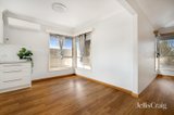 https://images.listonce.com.au/custom/160x/listings/47-grandview-grove-wendouree-vic-3355/976/01987976_img_03.jpg?rXTcEKY-5yA