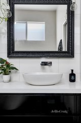 https://images.listonce.com.au/custom/160x/listings/47-howard-street-brunswick-vic-3056/747/01341747_img_19.jpg?o-8lpYty0Yk