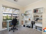 https://images.listonce.com.au/custom/160x/listings/47-mangans-road-lilydale-vic-3140/902/01524902_img_11.jpg?VM9UpcLnncg