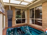 https://images.listonce.com.au/custom/160x/listings/47-mangans-road-lilydale-vic-3140/902/01524902_img_14.jpg?BAwdFE8AfdU