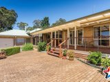 https://images.listonce.com.au/custom/160x/listings/47-mangans-road-lilydale-vic-3140/902/01524902_img_15.jpg?3E5en8TZUFE