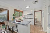 https://images.listonce.com.au/custom/160x/listings/47-mundara-drive-ringwood-vic-3134/375/01813375_img_06.jpg?8jqMjE1U864