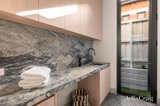 https://images.listonce.com.au/custom/160x/listings/47-scott-street-caulfield-south-vic-3162/242/01739242_img_07.jpg?EnuNaMr_zcI