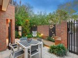 https://images.listonce.com.au/custom/160x/listings/47-somerset-road-glen-iris-vic-3146/293/00829293_img_06.jpg?P5e0R9dgwSI