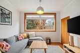 https://images.listonce.com.au/custom/160x/listings/47-st-leonards-road-healesville-vic-3777/992/01931992_img_07.jpg?i8KSq2bZ8DE