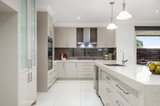 https://images.listonce.com.au/custom/160x/listings/47-the-range-boulevard-croydon-vic-3136/456/01737456_img_07.jpg?dy5_yEKrd1M
