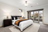 https://images.listonce.com.au/custom/160x/listings/47-the-range-boulevard-croydon-vic-3136/456/01737456_img_08.jpg?Q2OUuDZWxzU