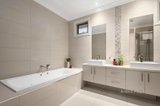https://images.listonce.com.au/custom/160x/listings/47-the-range-boulevard-croydon-vic-3136/456/01737456_img_09.jpg?0bdloRzXYeA