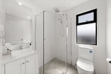 https://images.listonce.com.au/custom/160x/listings/47-thiele-street-doncaster-vic-3108/313/01680313_img_08.jpg?hsCuXcms1uk
