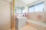 https://images.listonce.com.au/custom/160x/listings/47-tram-road-doncaster-vic-3108/228/01267228_img_11.jpg?MZpcvnz-xpI