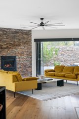 https://images.listonce.com.au/custom/160x/listings/47-wilson-street-diamond-creek-vic-3089/335/01726335_img_14.jpg?RT3IePNNbgE