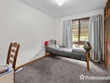 https://images.listonce.com.au/custom/160x/listings/470-dorset-road-croydon-south-vic-3136/999/01525999_img_13.jpg?-S67BwmjSv4