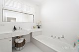 https://images.listonce.com.au/custom/160x/listings/471-pascoe-vale-road-strathmore-vic-3041/907/01812907_img_08.jpg?ClhYYtcmCWc