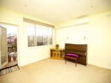 https://images.listonce.com.au/custom/160x/listings/471a-holmes-street-brunswick-east-vic-3057/504/01633504_img_03.jpg?tYbHhs8AAyg