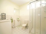 https://images.listonce.com.au/custom/160x/listings/471a-holmes-street-brunswick-east-vic-3057/504/01633504_img_04.jpg?mPWsvWohT14