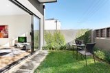 https://images.listonce.com.au/custom/160x/listings/472-auburn-road-hawthorn-vic-3122/941/01683941_img_09.jpg?om-v-clGxSQ