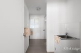 https://images.listonce.com.au/custom/160x/listings/472-speight-street-newport-vic-3015/959/01935959_img_07.jpg?3g8OQrfGClc