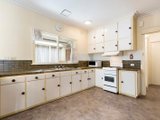 https://images.listonce.com.au/custom/160x/listings/479-pascoe-vale-road-strathmore-vic-3041/067/00848067_img_04.jpg?3gT5_tiF9dw