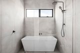 https://images.listonce.com.au/custom/160x/listings/47a-eldon-street-glenlyon-vic-3461/113/01896113_img_16.jpg?TylIfpQpje0