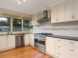 https://images.listonce.com.au/custom/160x/listings/47a-margaret-street-kilsyth-vic-3137/563/01524563_img_04.jpg?vkSldU2CXgw