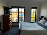 https://images.listonce.com.au/custom/160x/listings/47b-church-street-maldon-vic-3463/077/01574077_img_08.jpg?YOxzZ663ig0