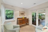 https://images.listonce.com.au/custom/160x/listings/48-alice-street-mount-waverley-vic-3149/079/01636079_img_03.jpg?-WTzstvHqe4