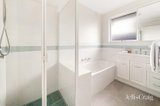 https://images.listonce.com.au/custom/160x/listings/48-amaroo-drive-chelsea-heights-vic-3196/737/01899737_img_11.jpg?8H1Oo4qWlD0