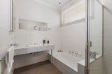 https://images.listonce.com.au/custom/160x/listings/48-blue-hills-avenue-mount-waverley-vic-3149/754/00792754_img_07.jpg?cSId4Ffx07A