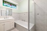 https://images.listonce.com.au/custom/160x/listings/48-buena-vista-drive-montmorency-vic-3094/176/00661176_img_08.jpg?2hr_Kdcb0CE