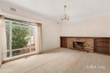 https://images.listonce.com.au/custom/160x/listings/48-carnarvon-road-strathmore-vic-3041/103/01927103_img_03.jpg?hwbZqwW84RA