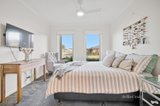 https://images.listonce.com.au/custom/160x/listings/48-cinnamon-drive-lake-gardens-vic-3355/365/01520365_img_07.jpg?tYVOWHQd_kg