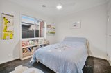 https://images.listonce.com.au/custom/160x/listings/48-cinnamon-drive-lake-gardens-vic-3355/365/01520365_img_10.jpg?lCjugiFQlYk