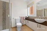https://images.listonce.com.au/custom/160x/listings/48-clarendon-street-newtown-vic-3220/941/01907941_img_09.jpg?eNSMlYtp8Js