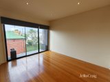 https://images.listonce.com.au/custom/160x/listings/48-clifton-avenue-clifton-hill-vic-3068/690/01877690_img_08.jpg?coZbbP1zopk