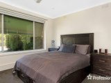 https://images.listonce.com.au/custom/160x/listings/48-hillview-drive-kilsyth-vic-3137/768/01526768_img_05.jpg?5LfGLDXN3jA