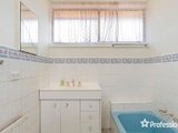 https://images.listonce.com.au/custom/160x/listings/48-hillview-drive-kilsyth-vic-3137/768/01526768_img_07.jpg?oEqF-ef58pY