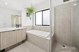 https://images.listonce.com.au/custom/160x/listings/48-kilkenny-drive-alfredton-vic-3350/163/01985163_img_13.jpg?miFGxrt4Tnc