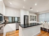 https://images.listonce.com.au/custom/160x/listings/48-lind-street-strathmore-vic-3041/766/01912766_img_02.jpg?ZC5xstG7Zeg