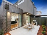 https://images.listonce.com.au/custom/160x/listings/48-lind-street-strathmore-vic-3041/766/01912766_img_08.jpg?F5qIAtF8Q_c