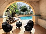 https://images.listonce.com.au/custom/160x/listings/48-marine-parade-st-kilda-vic-3182/560/01794560_img_04.jpg?WGg8zb-m4Nk