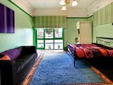 https://images.listonce.com.au/custom/160x/listings/48-marine-parade-st-kilda-vic-3182/560/01794560_img_09.jpg?LFqlBtpplxw