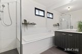 https://images.listonce.com.au/custom/160x/listings/48-norris-circuit-croydon-vic-3136/782/01815782_img_07.jpg?CX8oxZTRK5c