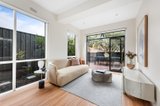 https://images.listonce.com.au/custom/160x/listings/48-park-place-south-yarra-vic-3141/092/01270092_img_04.jpg?IOs5_J63g5s