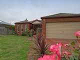 https://images.listonce.com.au/custom/160x/listings/48-pinoak-drive-yarra-glen-vic-3775/434/01525434_img_16.jpg?LbboXMrgs7Q